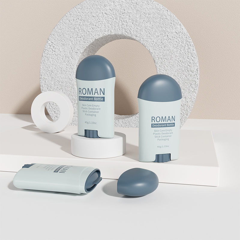 Tub de ambalaj de deodorant din plastic gol, 75 ml, roll-on, cu gel pentru protecție solară. Tub de ambalaj de deodorant din plastic gol, 75 ml, roll-on, cu gel pentru protecție solară.