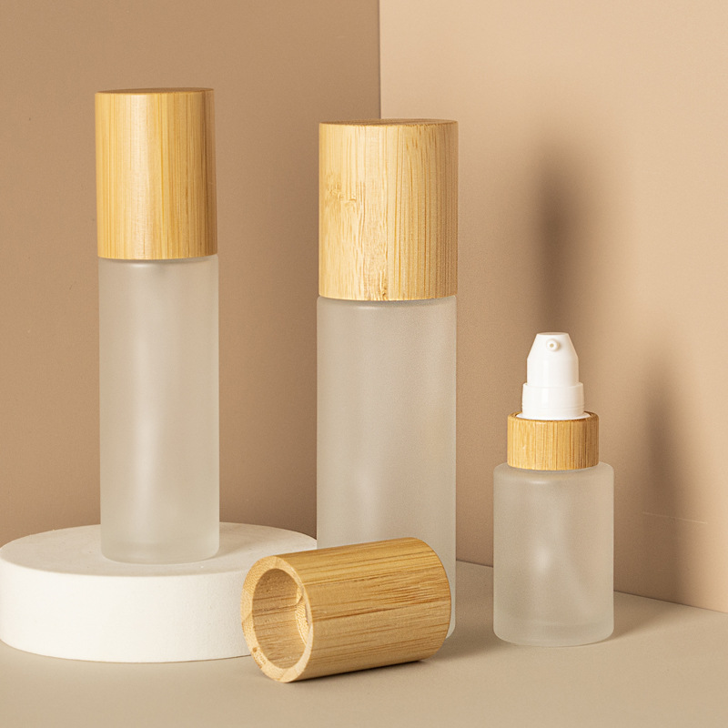 Pompă pentru loțiune cosmetică mată, ceață fină și sticlă cu pulverizare din sticlă pentru loțiune, cu capac din lemn de bambus