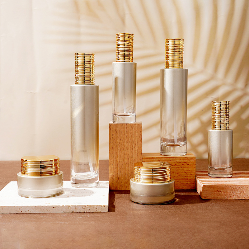 Flacon de ser din sticlă cu capac periat galvanizat